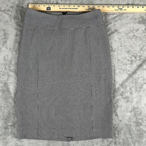 Express Design Studio Pencil Skirt Size 2 Button Back Black White Houndstooth - Picture 3 of 8